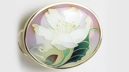 山桜の七宝ペンダント 梅鉢桜 母の日 プレゼント ジュエリー 記念 ギフト 贈り物 贈答[AH009sa]