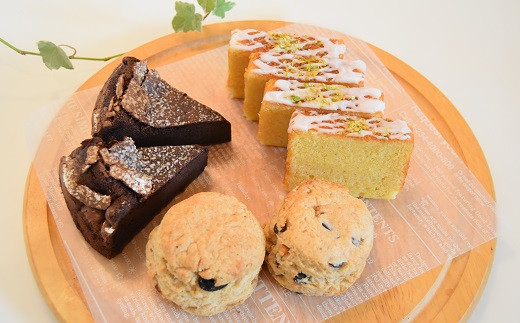 こだわりの焼菓子3種セット《ビスケット・ウィークエンド・ガトーショコラ》【café Lokahi】