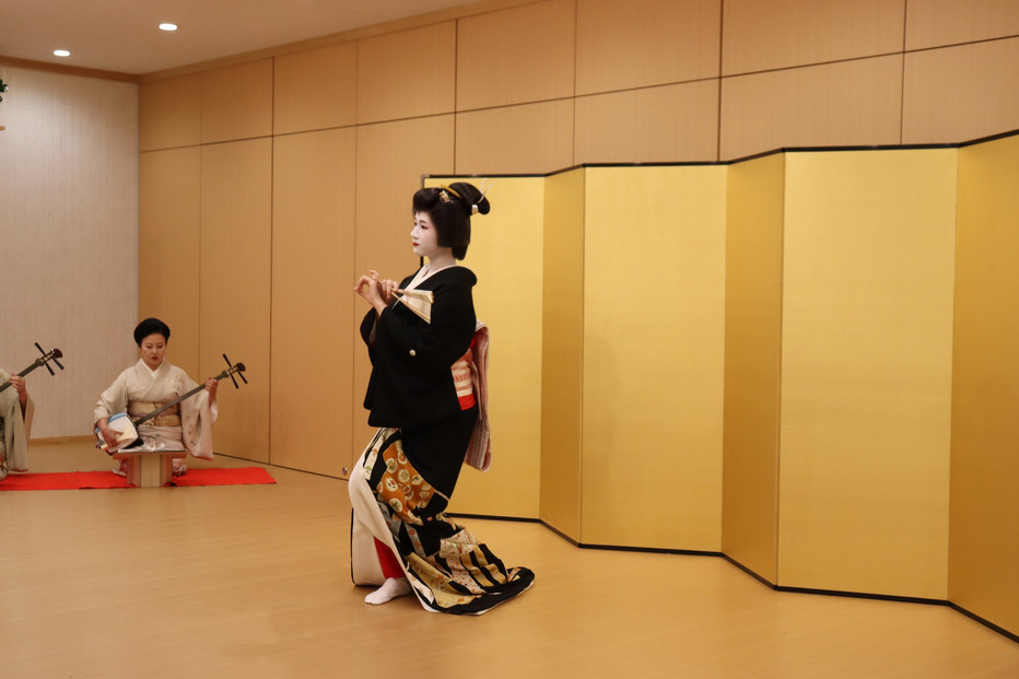 【博多券番 芸妓５～６名】博多伝統芸能館　リクエスト公演