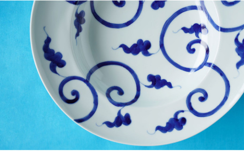 有田焼 古染唐草パスタ皿 【神田陶器店】染付け 青 器 食器 パスタ皿 パスタ カレー プレート ギフト 和風 A19-3