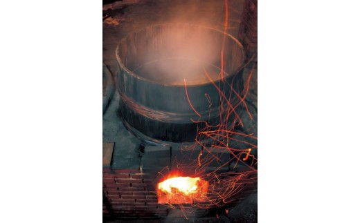 釜口の温度は、1,000℃まであがります。