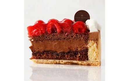 洋菓子店カサミンゴー 高級洋菓子 ヴァルトベーレ木苺チョコレートケーキ20cm