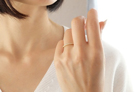 ダイヤ　ハーフエタニティリング　K18【サイズ：8号～20号（1号刻み）】