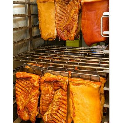 ふるさと納税 小樽市 小樽の老舗お肉屋さんのくんせいいろいろセット |  | 02