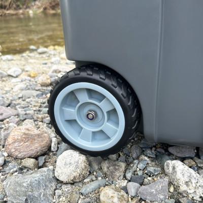 ふるさと納税 いなべ市 オリジナルマット(SeaDek)付ハードクーラーボックス (サイズ:75L) カラー:ダークグレイ |  | 03
