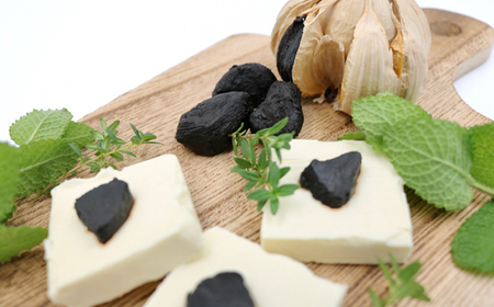 【黒にんにく 黒福】粒 たっぷり300ｇ（150ｇ×2）～出逢いに感謝満足セット～