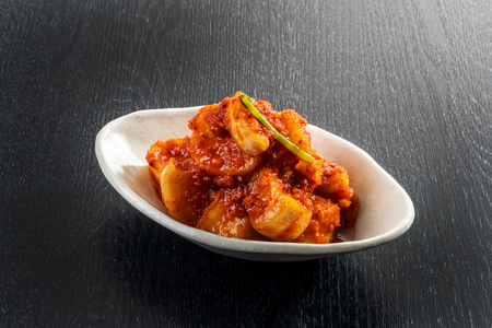 【焼肉三千里】白菜キムチ（500ｇ）カクテキ（500ｇ）　計1kg 【kt040-001】 漬物 食品 ｾｯﾄ 食べ比べ 発酵食品