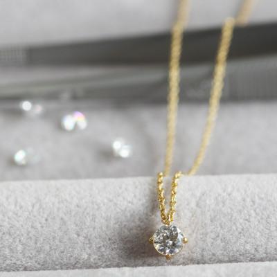 ふるさと納税 大津市 K18 金【0.2ct ラボダイヤモンドネックレス】クラウン王冠 輝き続ける美しさ 一粒ペンダント |  | 03