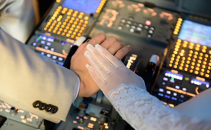 ◆スカイウェディング羽田の結婚式へ参列されるお客様限定◆ スカイウェディング羽田で使えるお祝い券 1万円分 チケット WEDDING 挙式 限定 チケット 記念 思い出 羽田 空港 ウェディング サロ