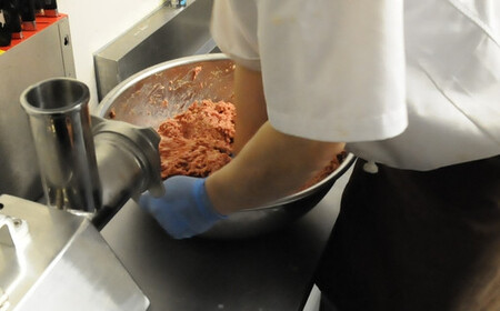 栃木県市貝町産 　おやじの「栃の木黒牛」100%ハンバーグ 180g×8個 ｜ 冷凍 肉 お肉 ハンバーグ