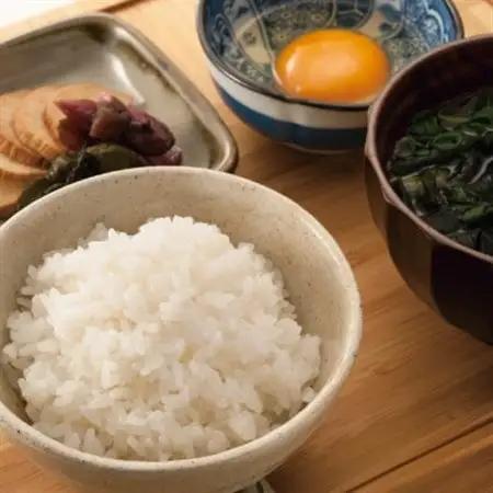 りんご約1.5kg(5～6個)とお米300g(2合)のお試しセット_りんご 林檎 リンゴ ふじ 米 お米 コメ こめ セット お試し おためし 青森県 果物 くだもの フルーツ_【配送不可地域：離島】