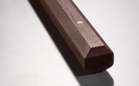 特上 八角箸（はし） 百年 紫檀 220mm  [マルナオ]  燕三条の職人技 逸品の箸 22cm 純銀象嵌加工【019P006】