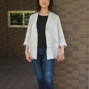 サラッと柔らか軽涼 麻100％ レディス ジャケット 湖東の麻（リネン） 和晒し仕上げのレディスジャケット【和心衣】【Ｍサイズ・グレー】