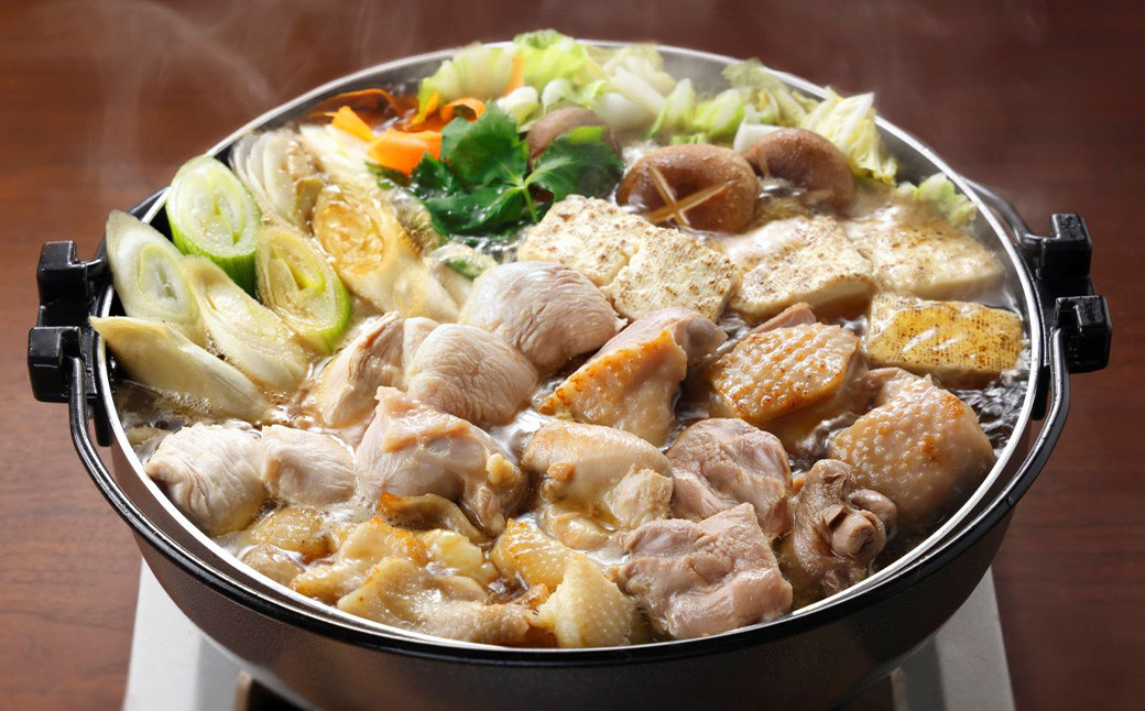 
            媛っこ地鶏 すき焼きセット （モモ ・ ムネ ・ 皮 ・ 割り下 ・ うどん） 地鶏 鶏肉 鶏 お肉 肉 すき焼き すきやき セット 鍋 鍋物セット 愛媛県 冷凍 （905）
          