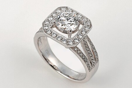 【一点もの】ダイヤモンド（1.010ct）プラチナリング　R88　K05144-H