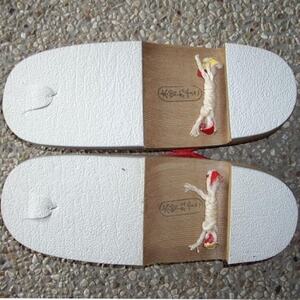 木曽ねずこ下駄　縞柄小豆鼻緒　女性用　並寸【1721279】