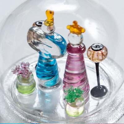 ふるさと納税 和泉市 【大正10年創業井阪硝子】ガラス細工立ち雛ドーム入り　(AN156)　 |  | 01