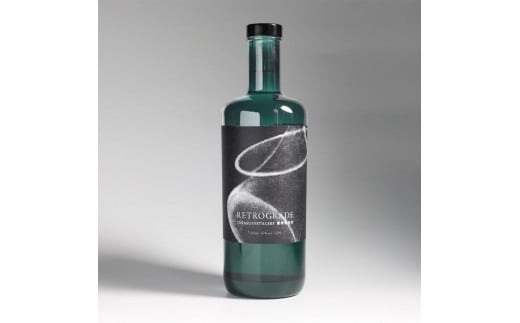 ジン クラシックジン 鷹栖蒸溜所のクラシックジン RETROGRADE レトログレイド 700ml 北海道 鷹栖町 Son＆Heir株式会社 ジン クラシックジン お酒 GIN 酒