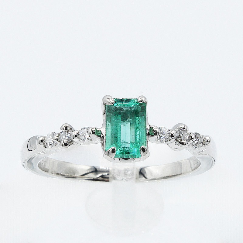 エメラルド リング 0.5ct Pt900　(14456) 指輪 リング プラチナ エメラルド プラチナ ダイヤモンド ジュエリー アクセサリー 山梨県 甲斐市 BR-93