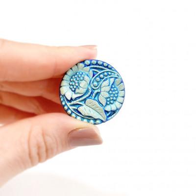 ふるさと納税 四日市市 スカイリッシュブーケの帯留め [チェコガラス] / シアーブルー　ボタンアクセサリー |  | 03