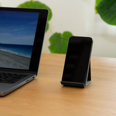 ふるさと納税 奥州市 スマホスタンド iPhone 17 Pro 対応 チャコールグレー バンドシー [AR169] |  | 01