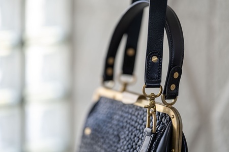 【soul;solid】Brass clasp シリーズ 2way真鍮がま口バッグ【ジャパンレザーアワード2024入賞】 ［178S11］ soul solid 2way 真鍮 がま口 バッグ イタリ