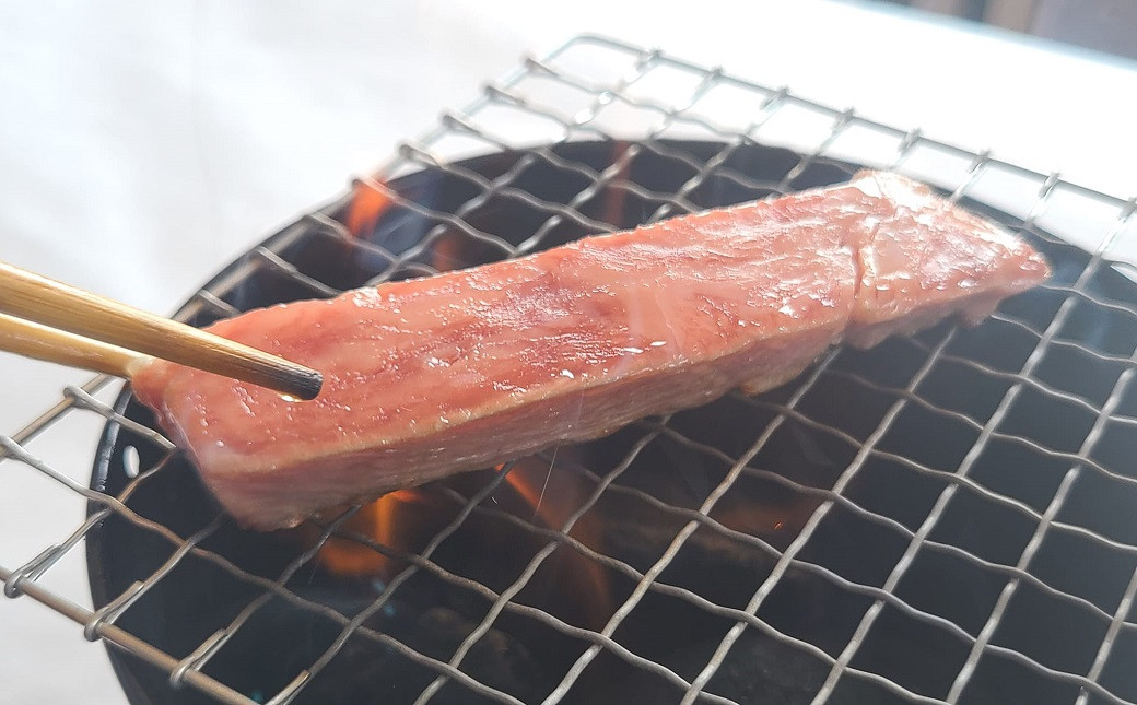 
JAフーズさが　佐賀牛モモ　焼肉用　1kg（500g×2パック）
