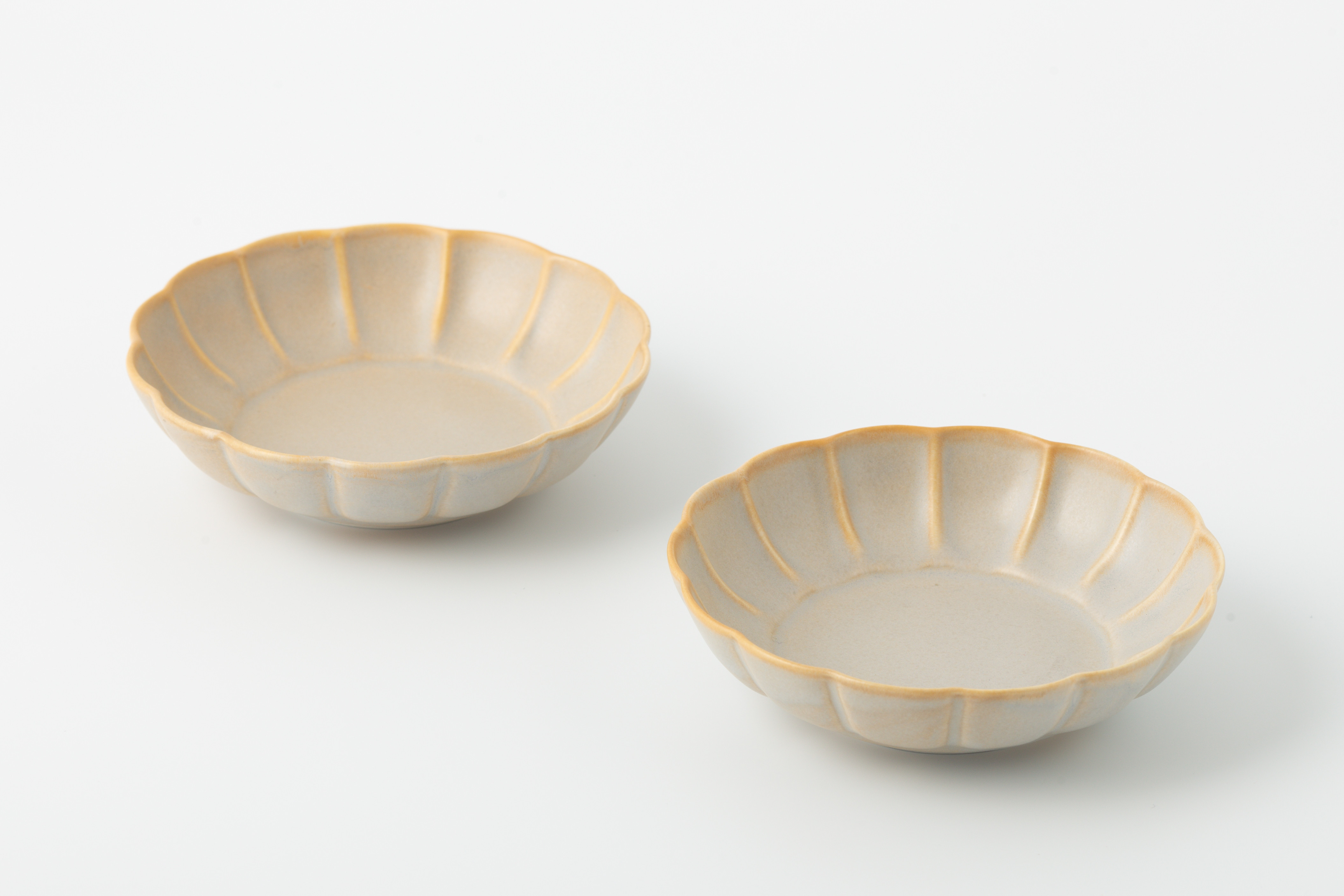 
            有田焼 シャーベットグレー 輪花小鉢 2個セット ヤマト陶磁器
          