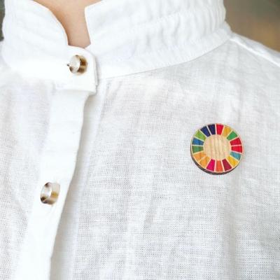 ふるさと納税 小国町 【阿蘇小国杉】木製SDGsバッジセット(ピンバッジ/マグネットバッジ各2個ずつ) |  | 02