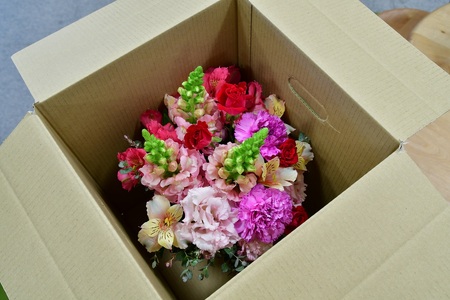 【020-18】フラワーアレンジ（ギフトにも）花産地伊那から全国へ　