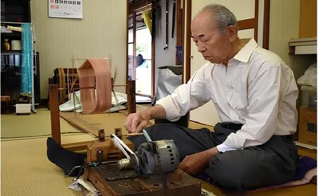 伝統工芸 本庄絣 ネクタイ ＜赤橙色＞ 伝統 織物 工芸 工芸品 ギフト 贈り物 父の日 お祝い ファッション 小物 関東 F5K-055