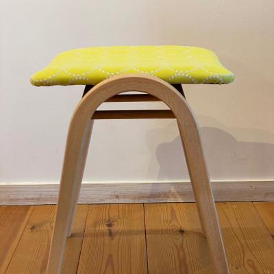 ふるさと納税 三春町 ラ・ビーダオリジナルスツール　なのはな(黄色系)/ビーチ材 |  | 01