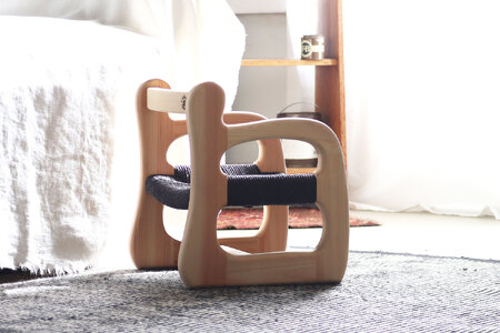 Z-38  ファニファニの赤ちゃん椅子ami　特別仕様　座面ブラック