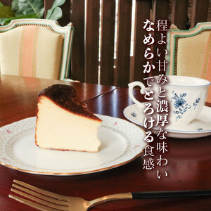 バスクチーズケーキとカヌレのセット チーズケーキ1ホール(直径15cm) カヌレ5個 冷凍 チーズケーキ カヌレ スイーツ 菓子 ケーキ 焼菓子 焼き菓子 デザート ティータイム ギフト 夏ギフト 冬