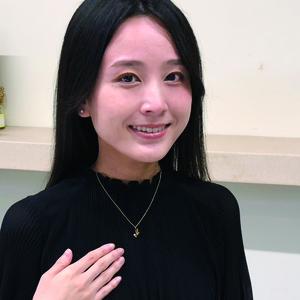 akoya 空と海の ペンダント（ ゴールドカラー/ T ）真珠 ネックレス