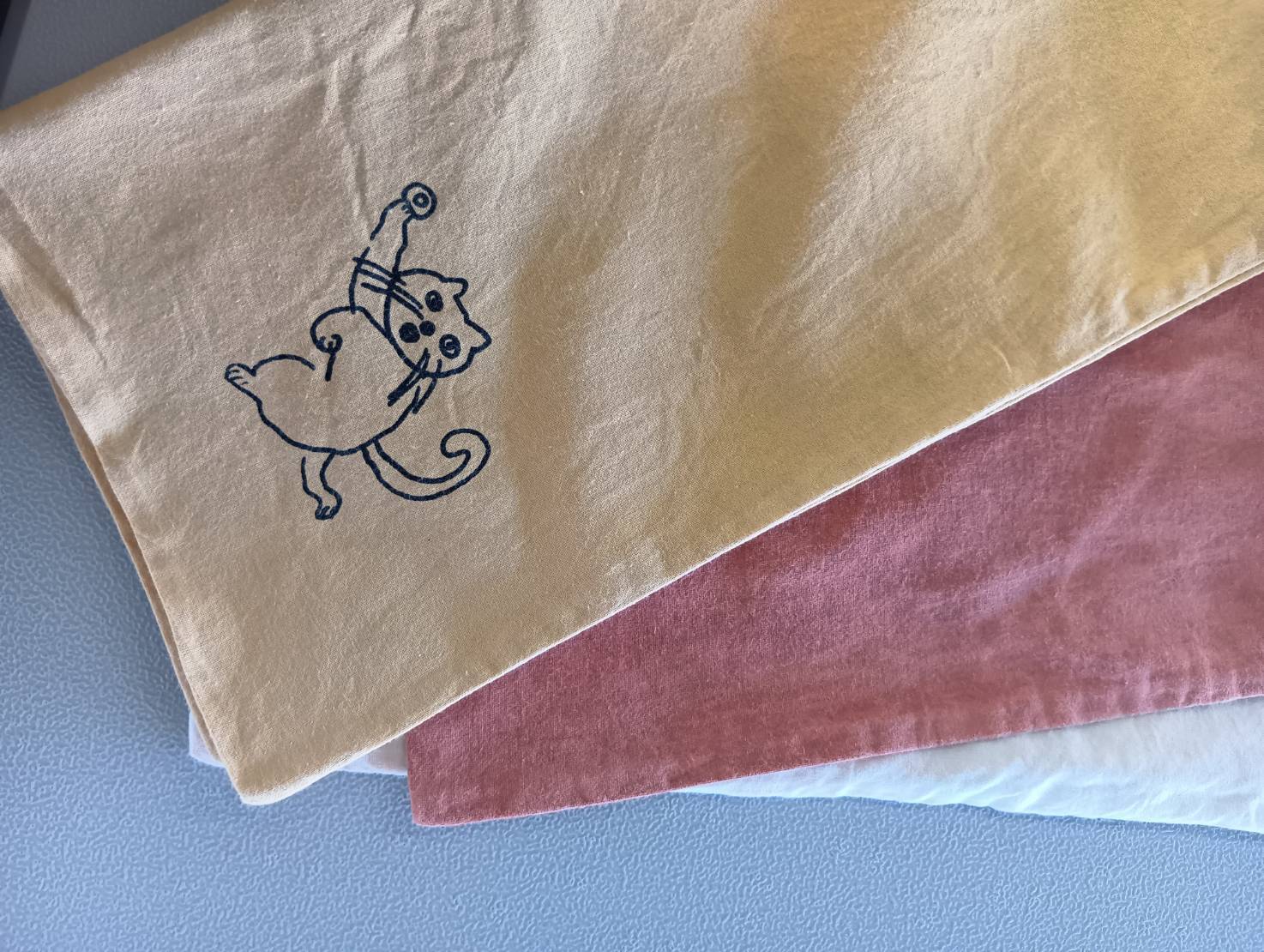 陶土バッグ 2点セット【選べるカラー※備考欄へご希望のカラーを記載してください】トートバッグ 鞄 カバン 知多木綿 雑貨 ファッション 可愛い オシャレ 猫 ねこ 土 常滑の土 農福 農福連携返礼品 