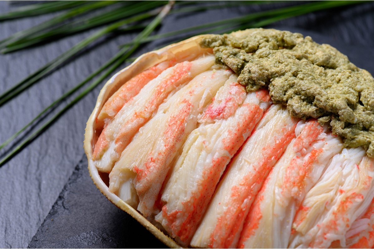 
            【蟹の匠 魚政】プレミアムズワイガニ甲羅盛り 蟹の漢船(おとこぶね) 大サイズ 1個　UO00900・UO00901
          