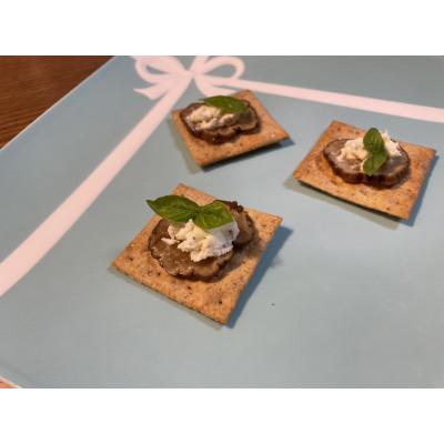 ふるさと納税 横手市 秋田・横手の「山内いぶりがっこ」(GI登録産品)お得なLL2本セット |  | 02