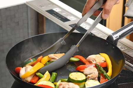 LES3223 炒めトング