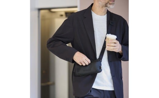 
            豊岡鞄 ベルーフバゲージ Urban Explorer MINI HA brfGR22HA （ブラック・ネイビー） / beruf baggage ショルダーバッグ ボディバッグ 旅行 トラベル ポーチ メンズ カード 紙幣 収納 軽量 撥水 ショルダー バッグ 鞄 カバン
          