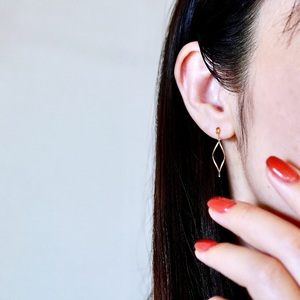 K10YG(10金) イエローゴールド 揺れる シトリン 地金 ピアス  保証書付 SR-2363 242-055-b