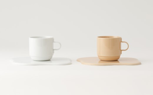 
【2016/】有田焼／Mug２客とTray２枚（Ｗhite＆Apricot）
