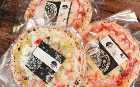 【 ナポリピッツァ専門店が作る薪窯焼き 冷凍 ピッツァセット 】王道 マルゲリータ ×2枚、フレッシュトマトとバジルソースでさっぱり マルゲリータ・ビアンカ ×1枚【堀川ピッツァ】[BHBV013]