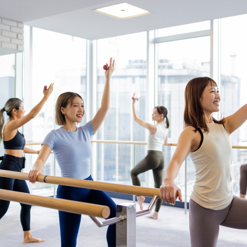 ベイクルーズグループ CARDIO BARREで使えるご招待券【15,000円分】