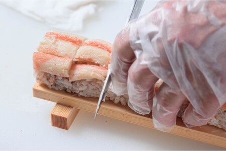 カニ屋が作る海シリーズ 恋蟹寿司 （こいずし） 3貫 甲羅の舞台 3セット