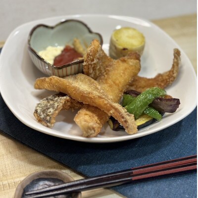 一夜干しかれい「ソウハチ 2尾」と「かれいの唐揚げ」を得意料理にするセット MM0261【配送不可地域：離島】【1613879】