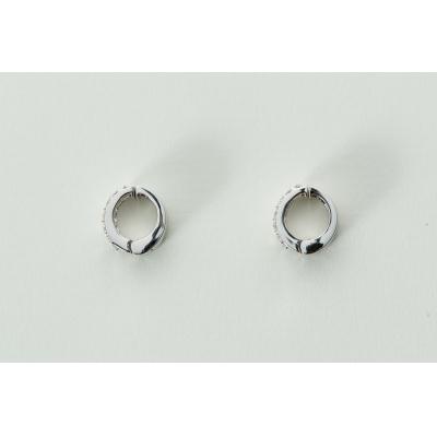 ふるさと納税 甲府市 【ジュエリーの街、山梨県甲府市】ダイヤ0.64ct K18WGピアリング　LE358W |  | 02