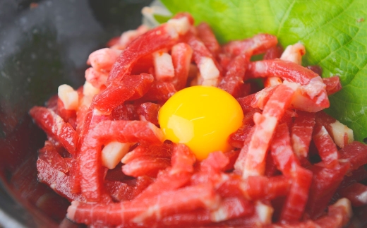 国産 ユッケ 馬刺し 約600g ユッケのたれ付き 馬刺 馬肉 馬 ニク 肉 お肉 にく 晩酌 オツマミ つまみ 冷凍