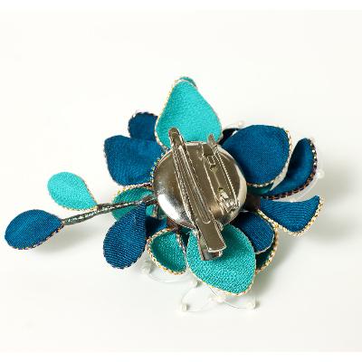 ふるさと納税 京丹後市 シルクコサージュ!(ブルー)着物などの和装・洋装共に使えます。髪飾りコサージュとしても! |  | 02