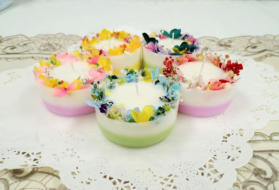 新宿フラワークラフト体験工房 お花で可愛いフラワーケーキキャンドル作り